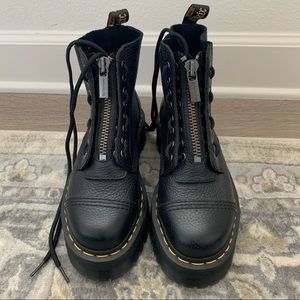 DR. MARTENS Sinclair Leather Platform Boot